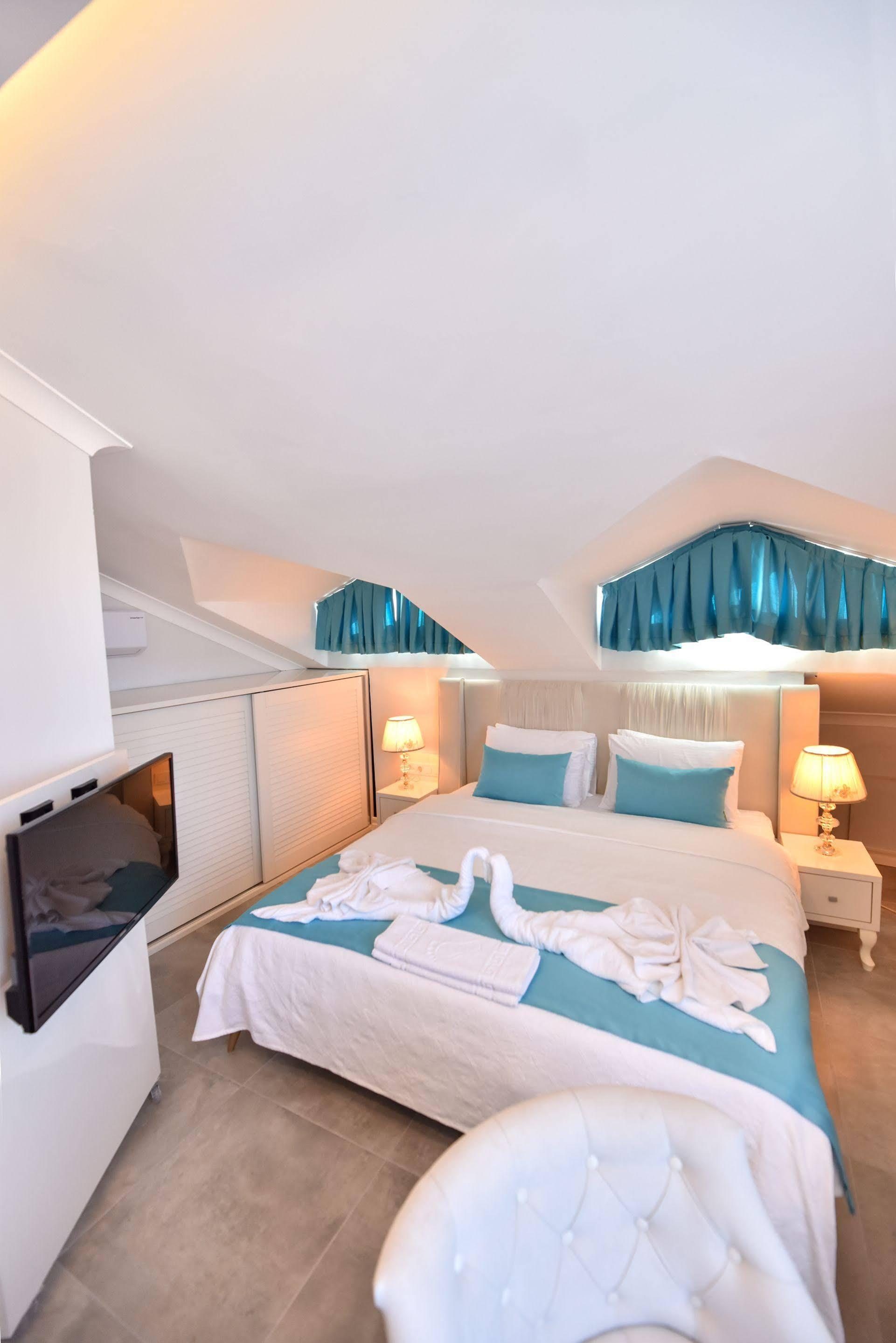 Monastery Suites Hotel-Fethiye Ölüdeniz Esterno foto