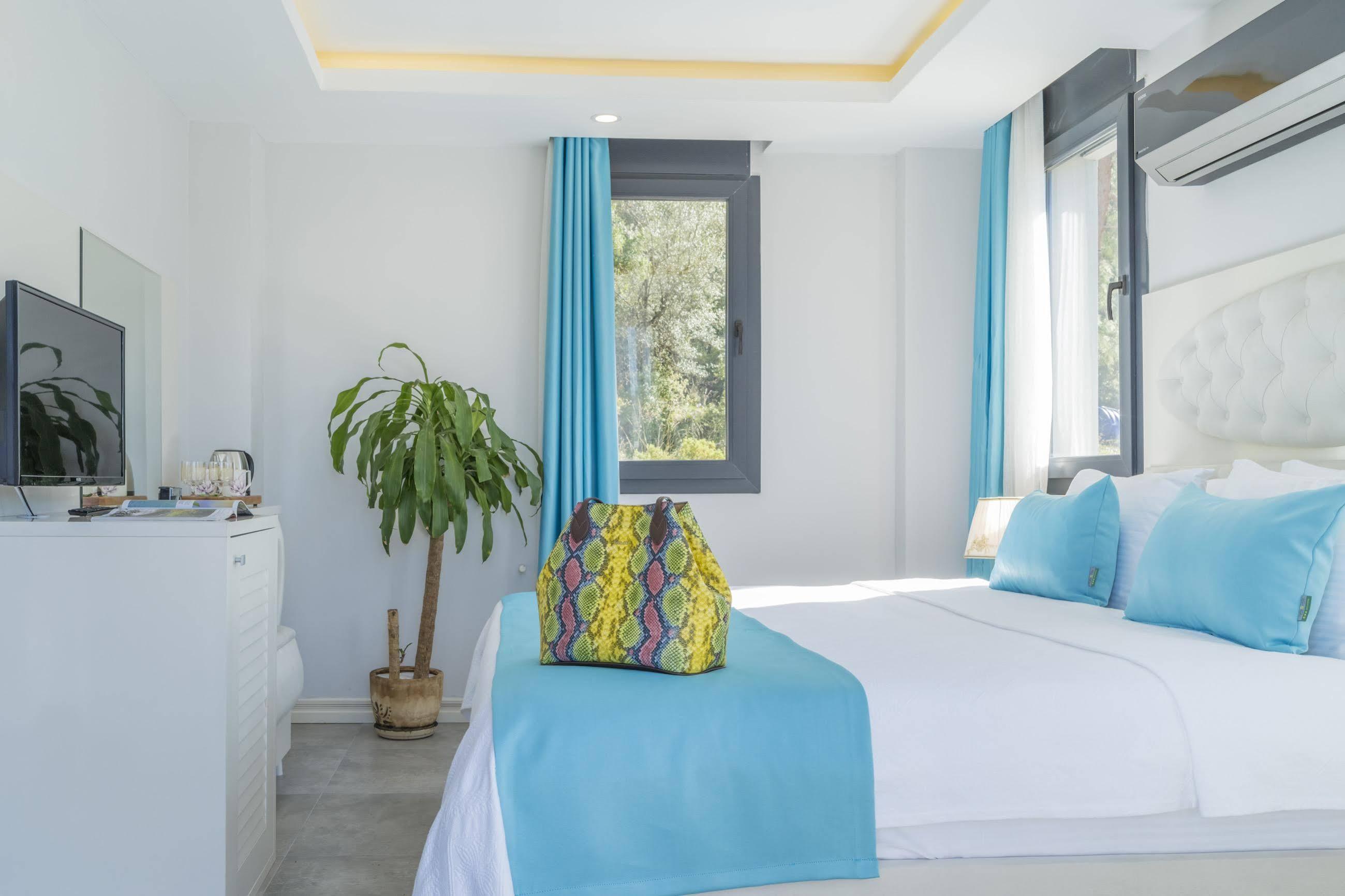 Monastery Suites Hotel-Fethiye Ölüdeniz Esterno foto